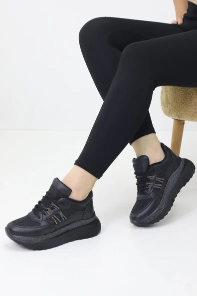 Emax Fiore Siyah Simli Taşlı Kadın Spor Yürüyüş Ayakkabısı ürün görseli