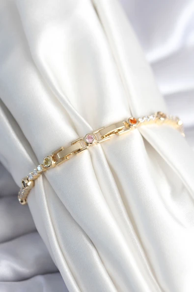 Pirinç Gold Renk Zirkon Taşlı Kadın Bileklik - TJ-BB7971 - 2