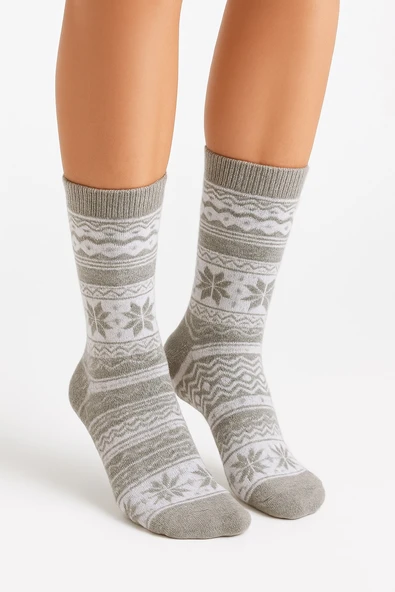 Plus Scorpion Kadın Yılbaşı Havlu Desenli Çorap – Pamuklu, Kalın ve Sıcak Tutan Noel Temalı Tekli Çorap ürün görseli