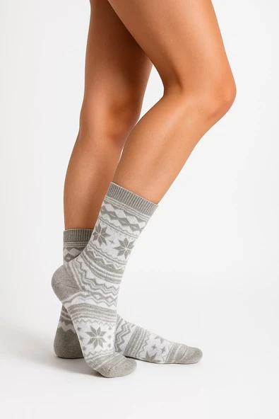 Plus Scorpion Kadın Yılbaşı Havlu Desenli Çorap – Pamuklu, Kalın ve Sıcak Tutan Noel Temalı Tekli Çorap - Resim 2