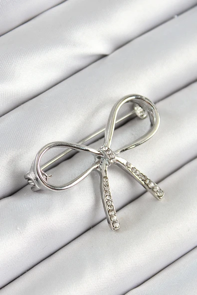 Zirkon Taş Detaylı Fiyonk Figürlü Gümüş Renk Kadın Broş - TJ-BR453