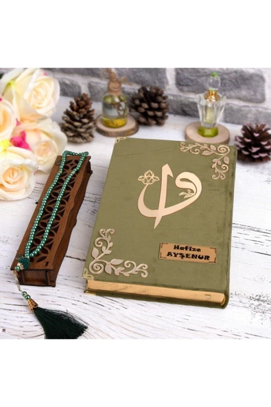 Hediyelik Kur'an-ı Kerim Kadife K.yeşil Tespihli Ah.kutu Orta B. ürün görseli