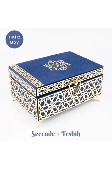 Desenli Kutu Çeyizlik, Seccade + Tesbih + Kuran Hediye Seti (Hafız Boy, Kadife, Lacivert, Elif-Vav) ürün görseli