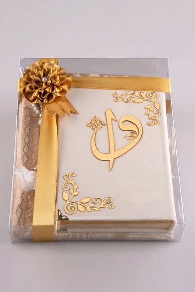 Hediyelik Kur'an-ı Kerim Kadife Set Hafız B. Tes. Gold Seccade Beyaz ürün görseli