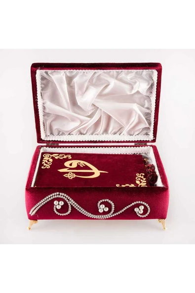 Desenli Kutu Çeyizlik, Seccade + Tesbih + Kuran Hediye Seti (Orta Boy, Kadife, Bordo, Elif-Vav) - Resim 3