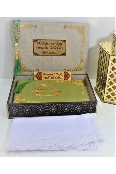 İsimli Kadife Kuranı Kerim Özel Ahşap Kutulu Ortaboy (16X24)(YEŞİL) Örtü,inci Tesbih, Ayraç Seti ürün görseli