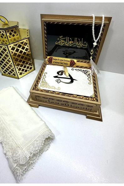 İsimli Kadife Kuranı Kerim Oymalı Gold Sandık Beyaz Hafız Boy (14*20CM) Örtü,ayraç,tesbih Seti - Resim 4
