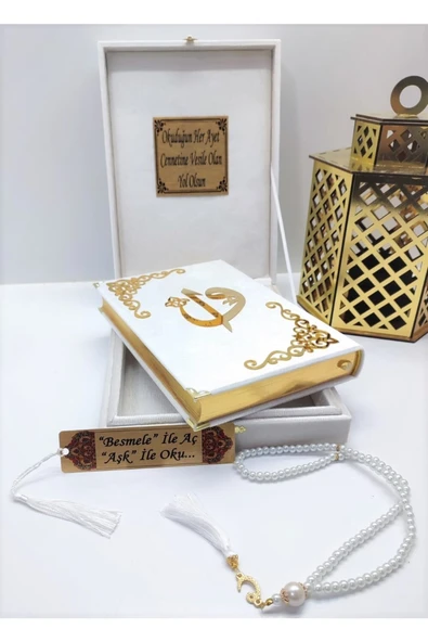 Isimli Raşel Kumaş Kuran-ı Kerim Orta Boy Kutulu (16X24)(BEYAZ)inci Tesbih, Ayraç Seti ürün görseli
