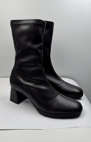 Kadın Deri Bot Küt Burun Dikiş Detaylı Fermuarlı Streç Esnek Kalın Topuklu Ayakkabı 777 - 3