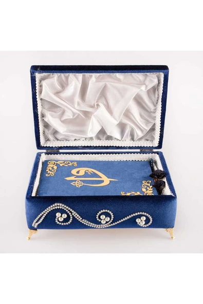 Desenli Kutu Çeyizlik, Seccade + Tesbih + Kuran Hediye Seti (Orta Boy, Kadife, Lacivert, Elif-Vav) - Resim 3