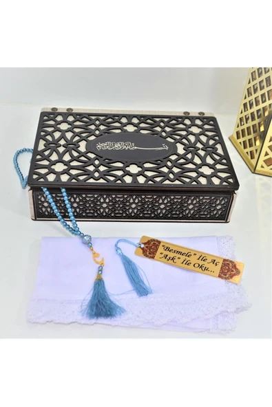 İsimli Kadife Kuranı Kerim Özel Ahşap Kutulu Ortaboy (GÖKYÜZÜ MAVİ) Ayraç,namaz Örtü,tesbih Seti - Resim 3