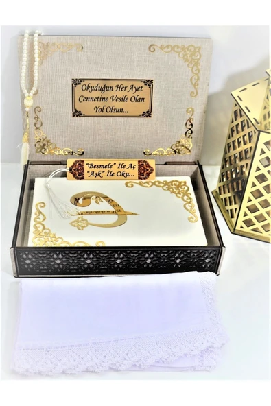 İsimli Kadife Kuranı Kerim Özel Ahşap Kutulu Ortaboy (16X24)(BEYAZ) Ayraç,tesbih Namaz Örtüsü Seti - Resim 2