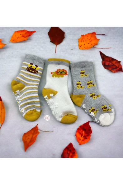 BATU GİYİM Çocuk Kaydırmaz Havlu Çorap Seti