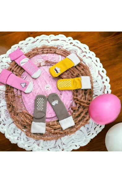 BATU GİYİM kız çocuk kaydırmaz havlu çorap