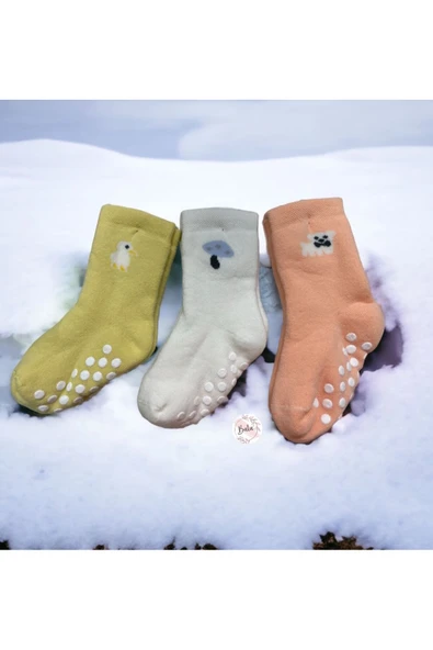 BATU GİYİM Çocuk Kaydırmaz Havlu Çorap Seti