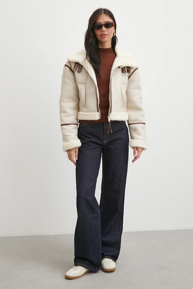 Biye Detaylı Lamine Ceket Bej - Resim 2