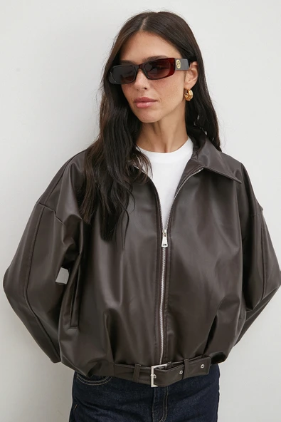 Yakalı Kemer Detaylı Deri Ceket Kahve - Resim 4