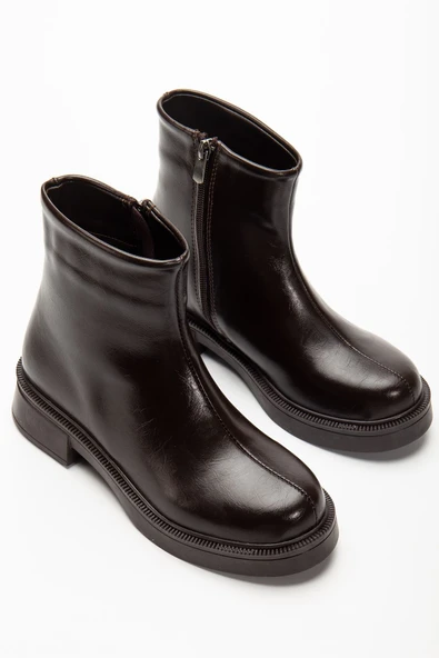 02-3033 Kahve Kırışık Rugan Fermuarlı Günlük Kadın Bot - 5