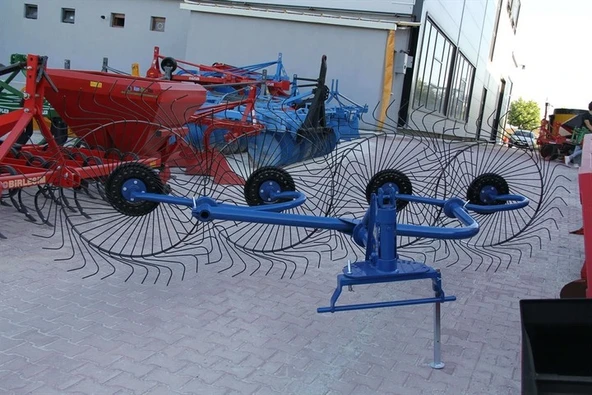 Tarım Garaj Flanşlı Ot Toplama 4'lü Tırmık - Resim 2