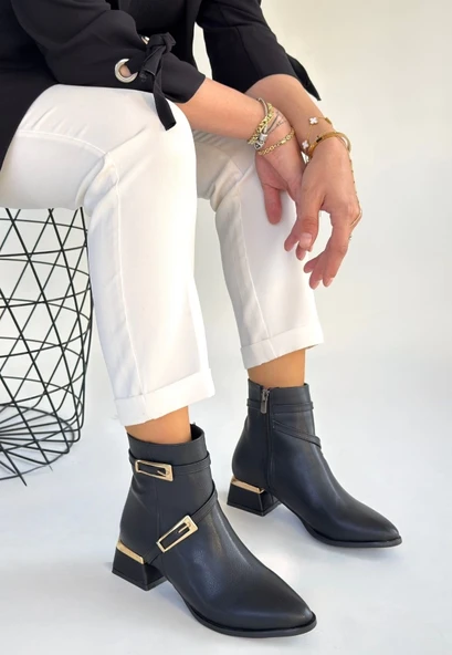 İnay Siyah Cilt Topuklu Bot - 2