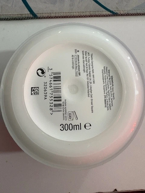 Neutrogena çok amaçlı besleyici krem 300 ml - Resim 2