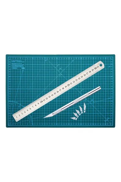 Acuto Çift Taraflı Kesim Altlığı A3 Kesim Matı Kretuar Bıçağı 5 Yedek Çelik Cetvel 30cm A3 Kesim Set ürün görseli