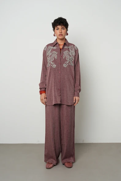 Kadın Robası Taş İşlemeli Bordo Renk Oversize Kesim Gömlek - 4