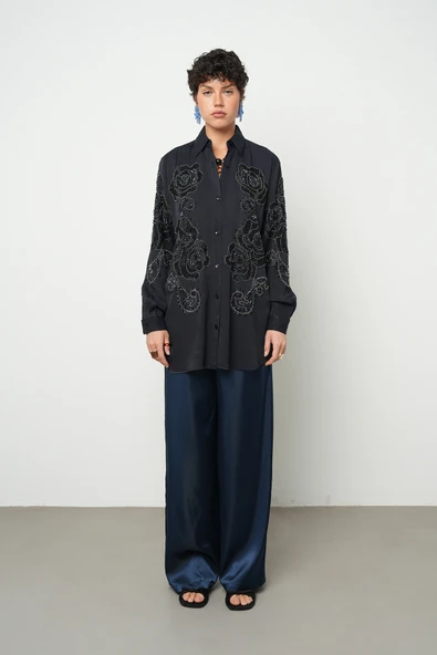 Kadın Boncuk Ve Taş İşlemeli Koyu Renk Oversize Kesim Gömlek - 9