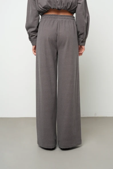 Kadın Bol Paça Rahat Kalıp Düz Renk Kumaş Pantolon - 5