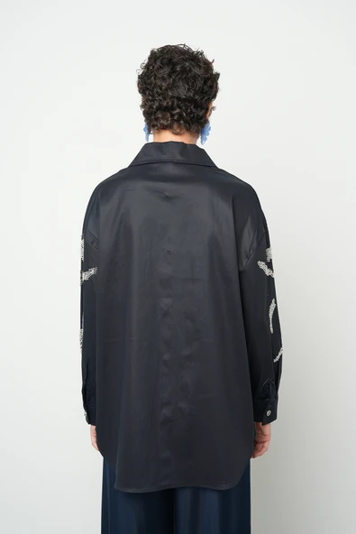 Kadın Çift Cepli Önü Boncuk İşlemeli Düz Renk Gömlek - 10