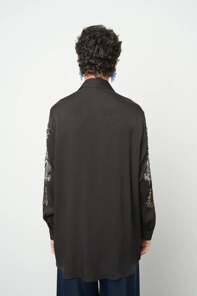 Kadın Boncuk Ve Taş İşlemeli Koyu Renk Oversize Kesim Gömlek - 5