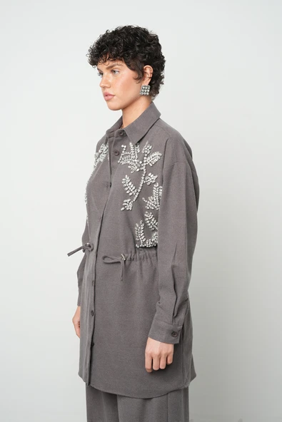 Kadın Taş İşlemeli Belden Bağlamalı Düz Renk Uzun Tesettüre Uygun Ceket - 2