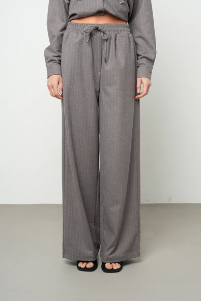 Kadın Bol Paça Beli Lastikli Çizgili Desenli Pantolon