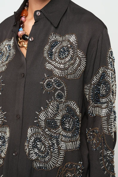 Kadın Boncuk Ve Taş İşlemeli Koyu Renk Oversize Kesim Gömlek - 3