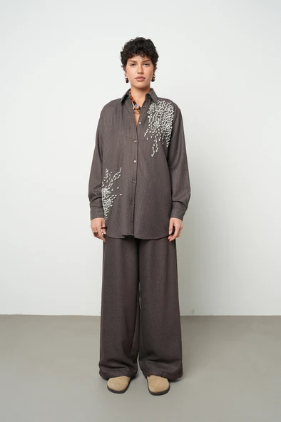 Kadın Taş İşlemeli Çizgili Kahve Oversize Gömlek - 4