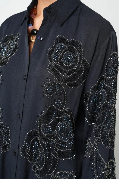 Kadın Boncuk Ve Taş İşlemeli Koyu Renk Oversize Kesim Gömlek - 8