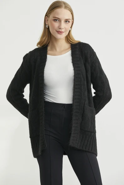 Saç Örgü Motifli Cepli Triko Hırka - Siyah - Resim 3