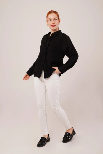 Düğmeli Ve Çizgi Detaylı Siyah Gömlek - Resim 2