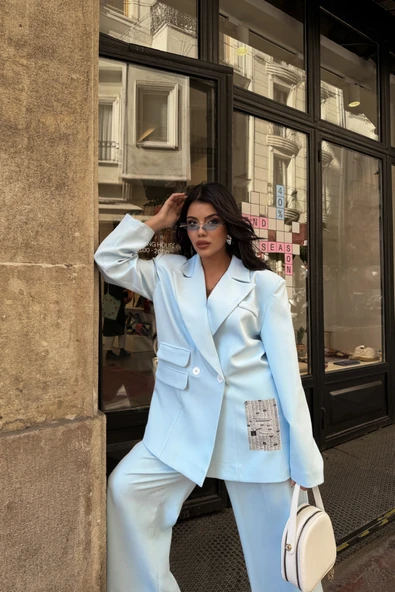 TASARIM ETİKET DETAYLI CEKET - PANTOLON TAKIM - Bebe Mavi - Resim 2