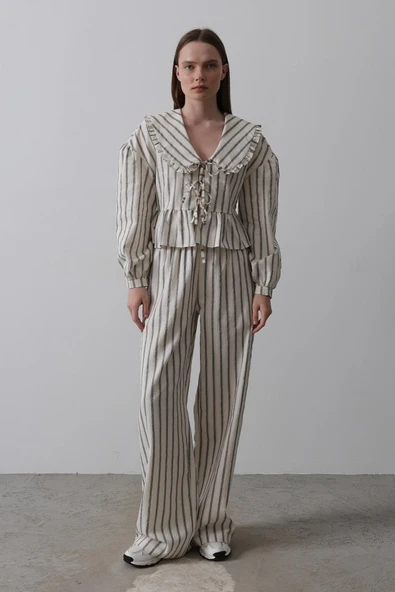 Bebe Yakalı Önü Bağlamalı Takım - Natür ürün görseli 1