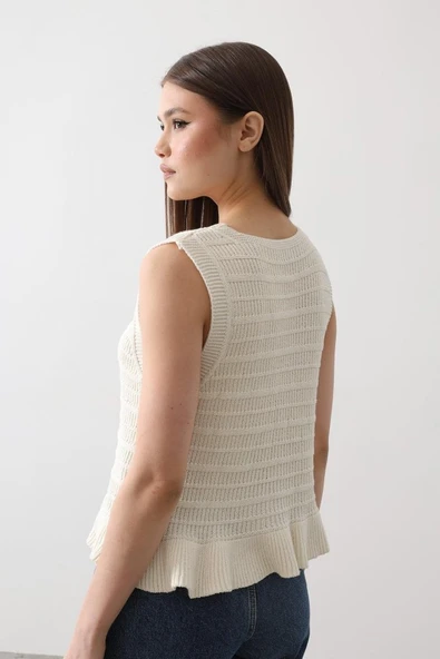 Önü Bağlamalı Yelek - Ekru - Resim 4