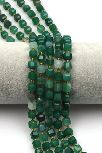 Yeşil Akik Doğal Taş Dizi 6 mm Küp Kesim ürün görseli