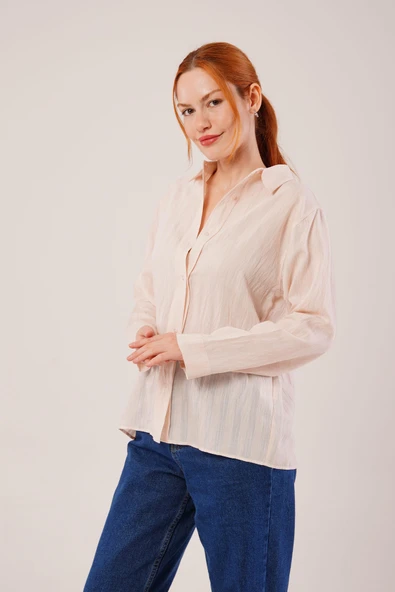 Düğmeli Ve Çizgi Detaylı Krem Gömlek - Resim 4