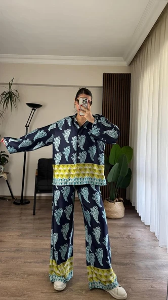 Desenli Saten Bol Takım - İndigo - Resim 2