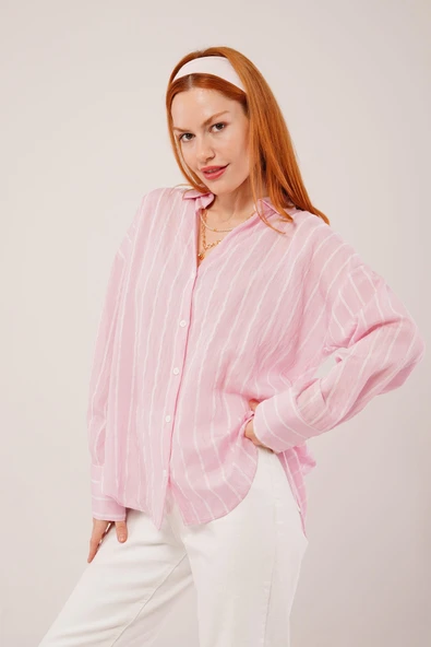 Kol Düğmeli Çizgili Pembe Gömlek ürün görseli