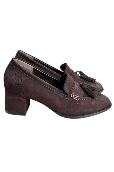 Kahve Hakiki Deri Süet Püskül Detay Topuklu Ayakkabı ürün görseli