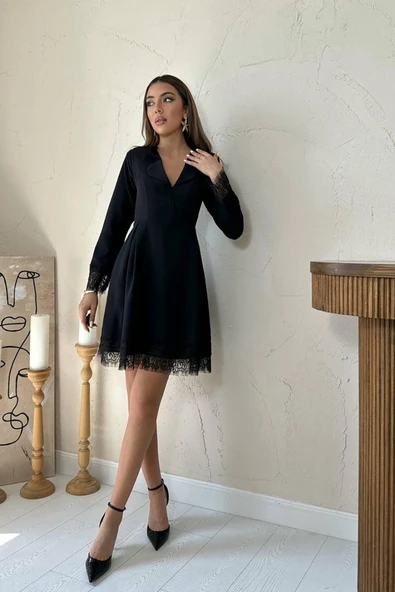 Siyah Dantel Detaylı Kruvaze Yaka Elbise ürün görseli 1