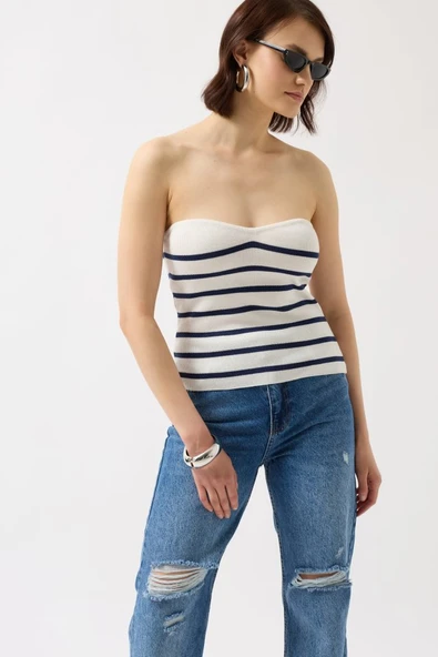 Çizgili Straplez Dokulu Bluz - Resim 3