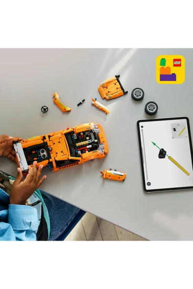 LEGO ® Technic Fast and Furious Toyota Supra MK4 42204- 9+ Araba İçeren Oyuncak Yapım Seti(810 Parça) - 10