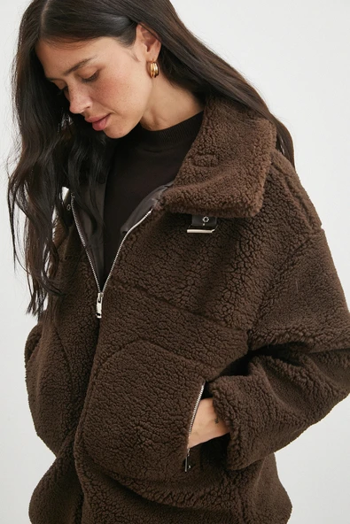 Yaka Detaylı Peluş Mont Kahve - Resim 4